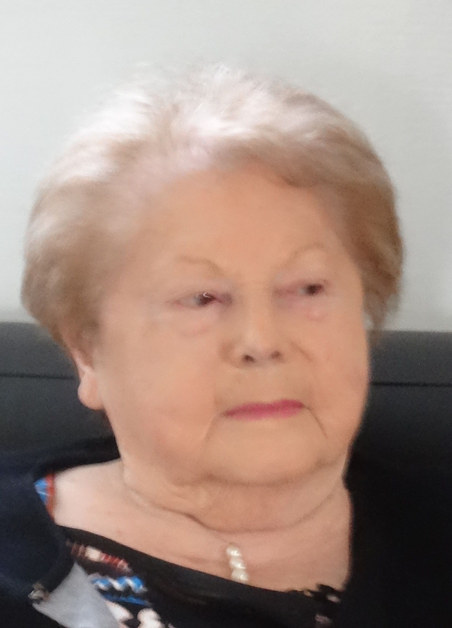 Madame Danièle RAVEILLON née URBAIN