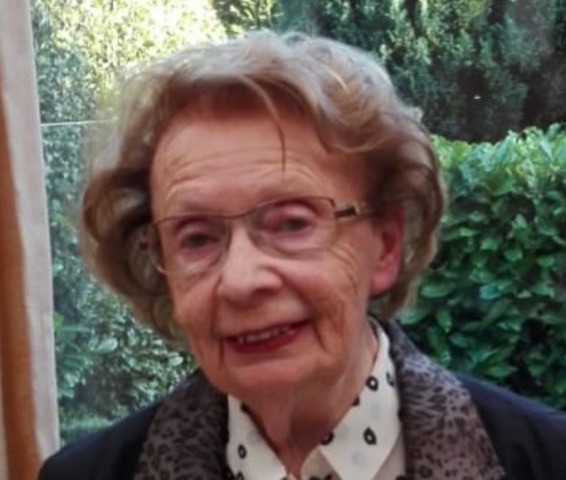 Madame Jeannine DECROOCQ née COUSIN