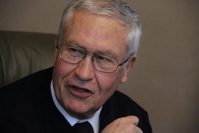 Monsieur Régis POUCHELLE