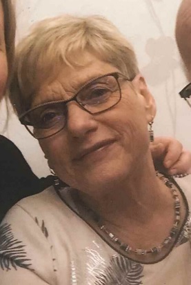 Madame Lysiane BECUWE née ACKET