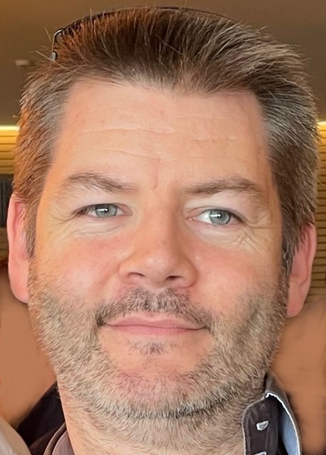 Monsieur Yannick AUFFRET