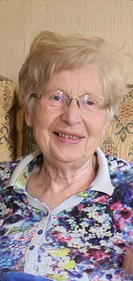 Madame Huguette CALMES née SCHIFFMACHER