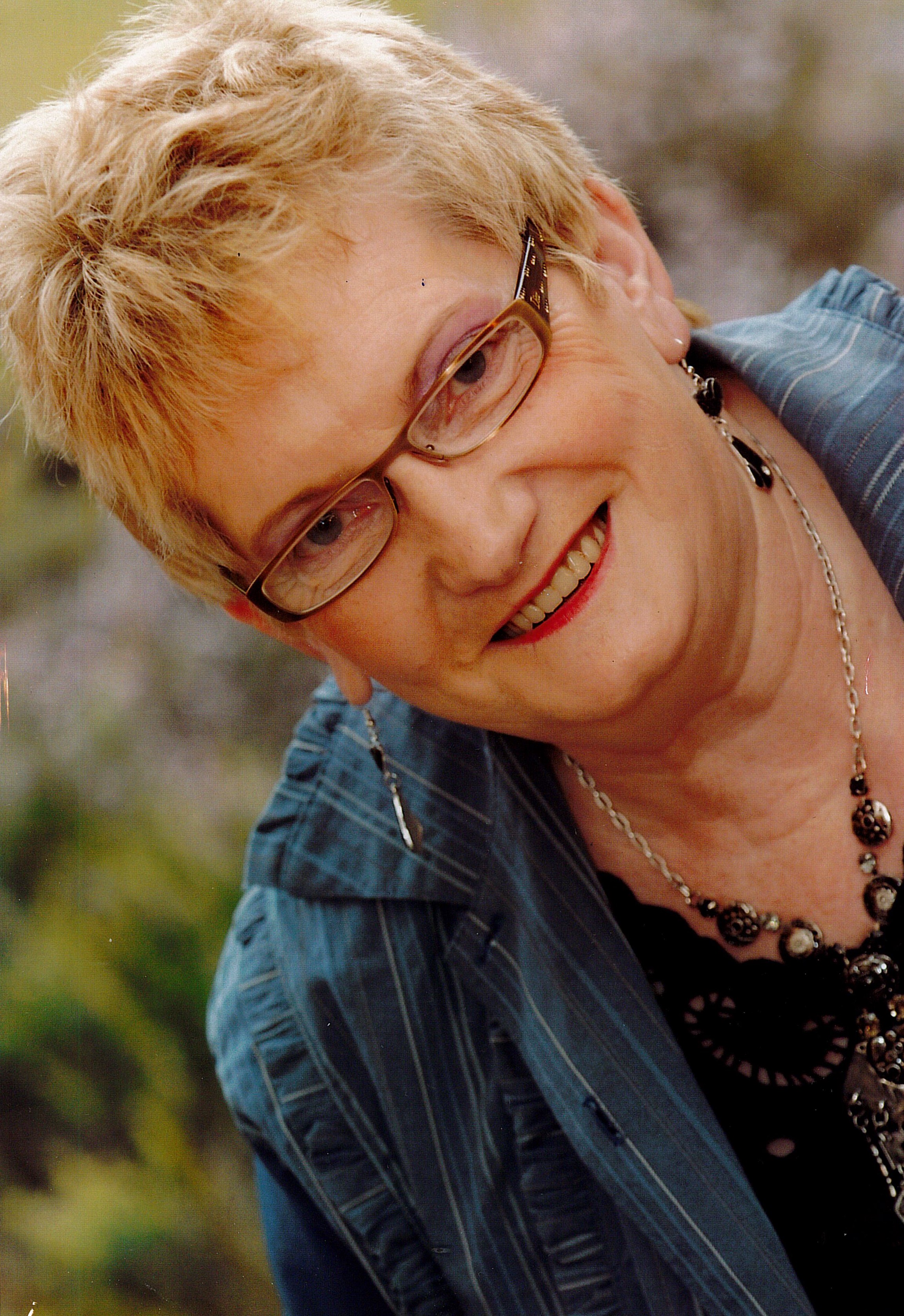 Madame Arlette FRUCHART