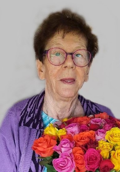 Madame Vve Claude DEQUIREZ né(e) Francine MORISS