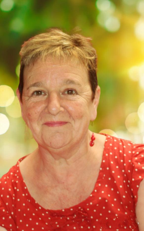 Madame Annick DECAMPS