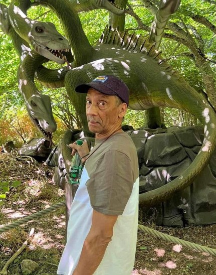 Monsieur Lucien , Léonard BARBOT