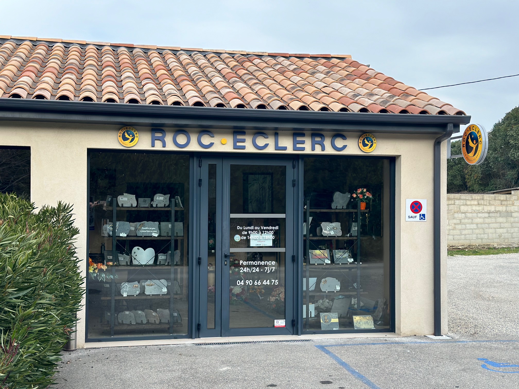 Pompes Funèbres ROC ECLERC - Pernes les Fontaines  