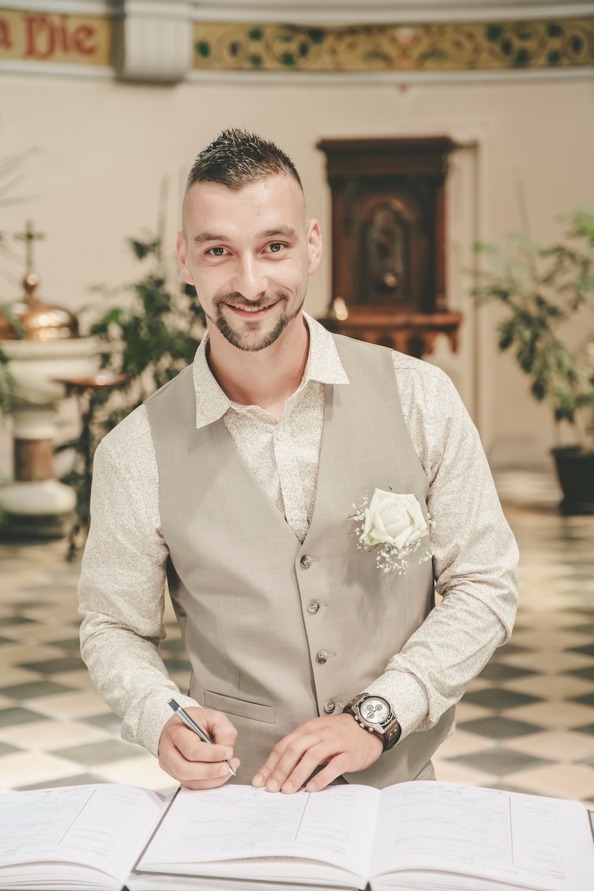 Monsieur Brian DESCATOIRE