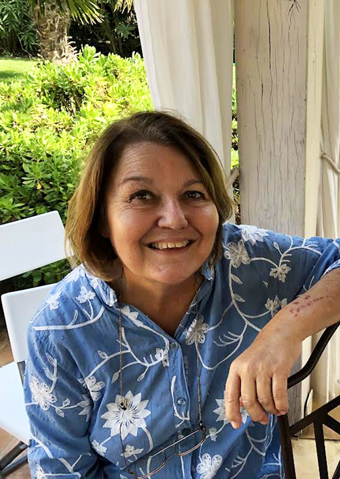 Madame Patricia, Annie DESHAYES née BEILLEVAIRE