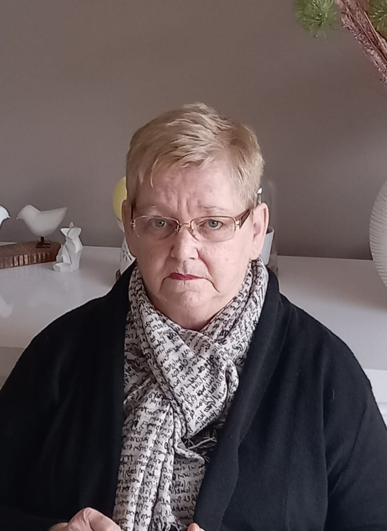 VAST Liliane Née DUGOUSSET