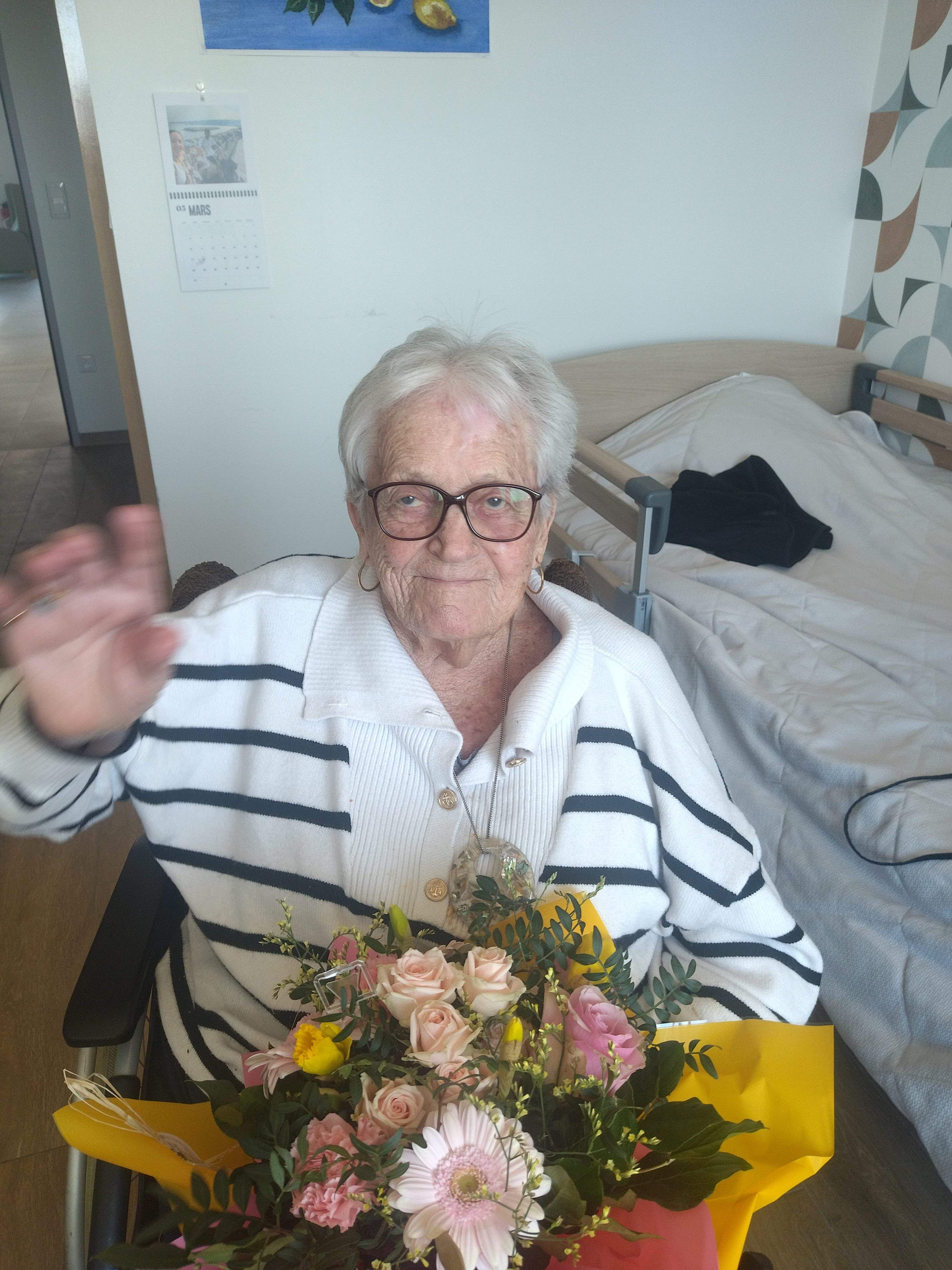 Madame Yolande Renée CARGNINO née ECHENOZ