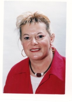 Madame Francine VANKEMMEL