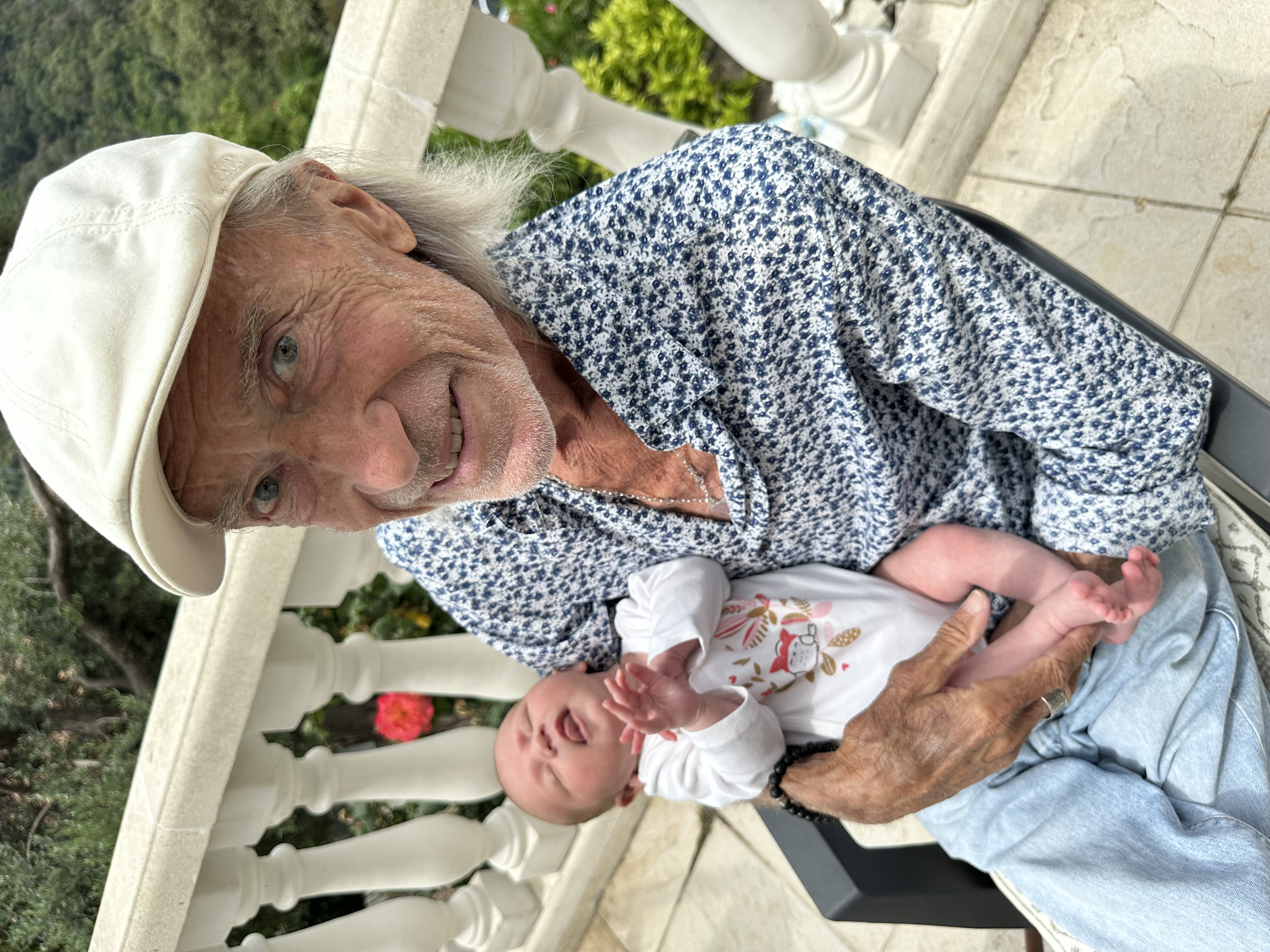 Monsieur Michel, Anthony FLORES