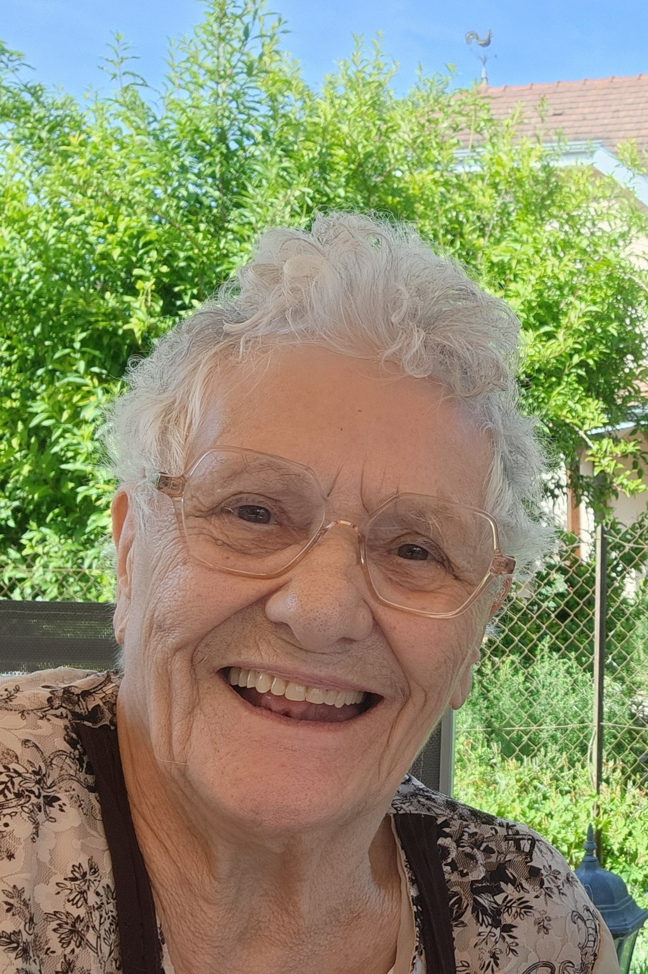 Madame Yolande THOYER