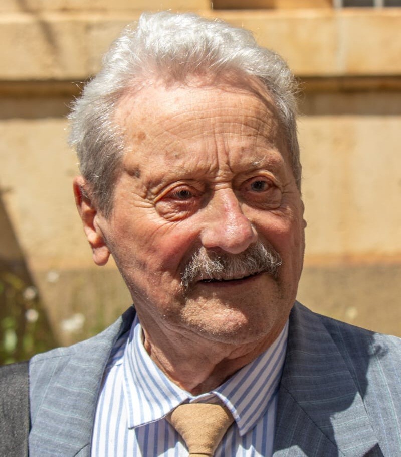 TEIXEIRA DE CARVALHO José Né QUESTE