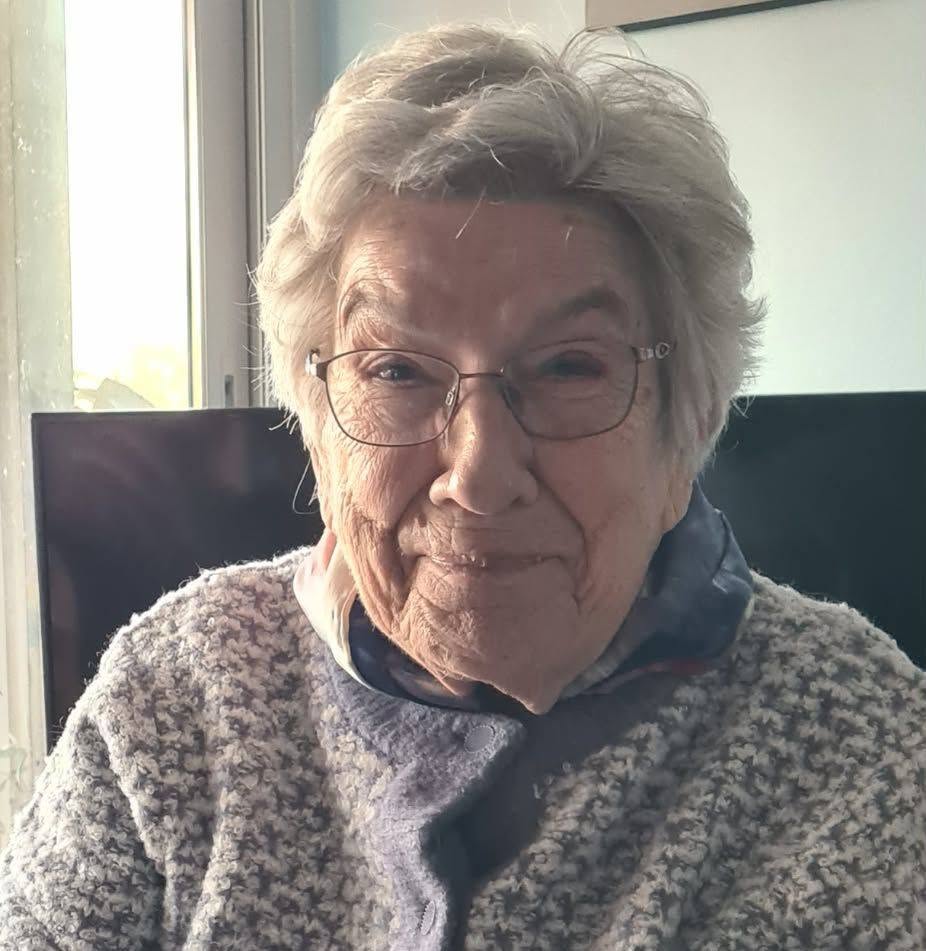 Madame Jeannine, Yvonne SCOUR née SCOUR
