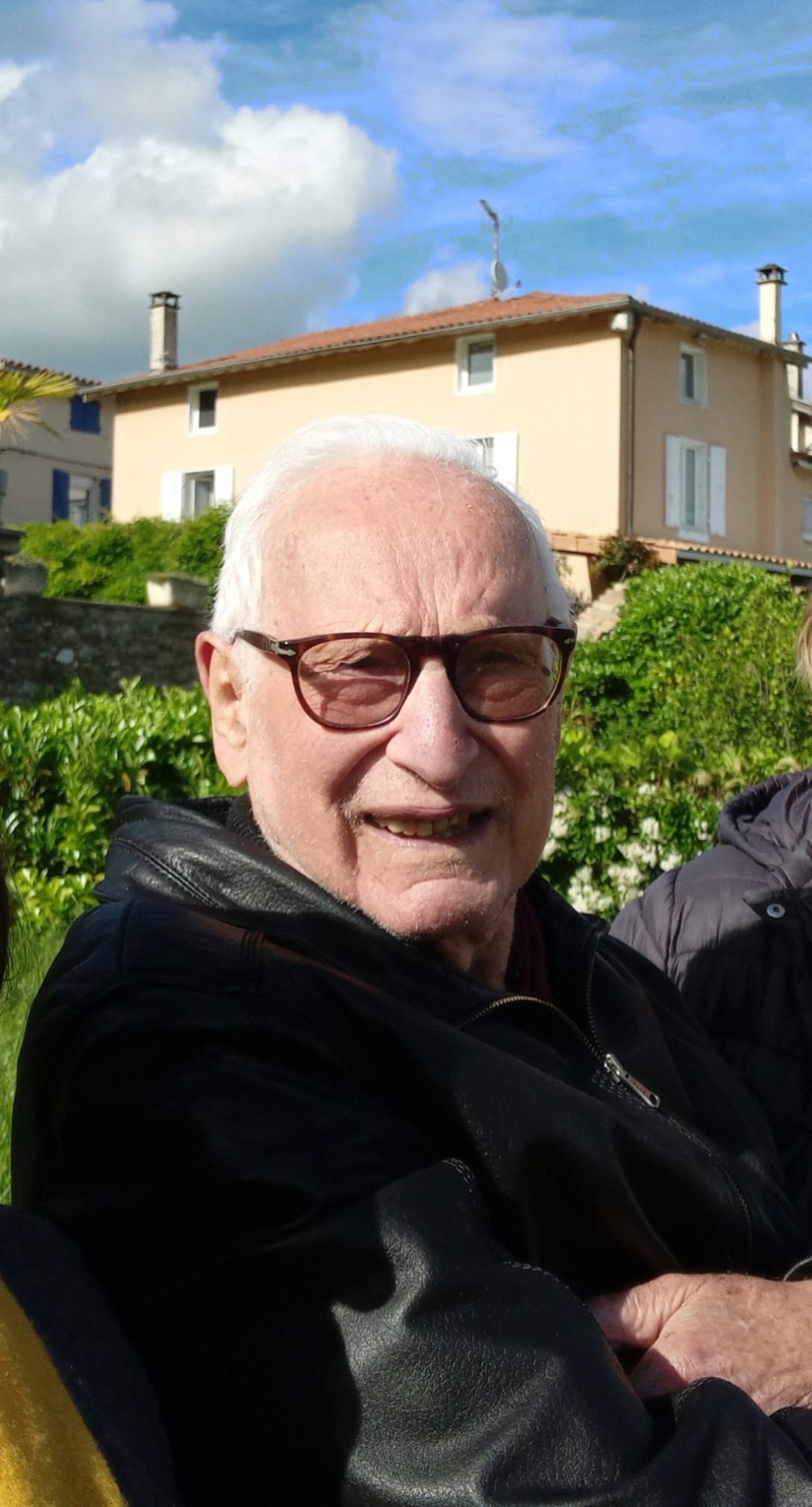 Monsieur Roger MAILLON