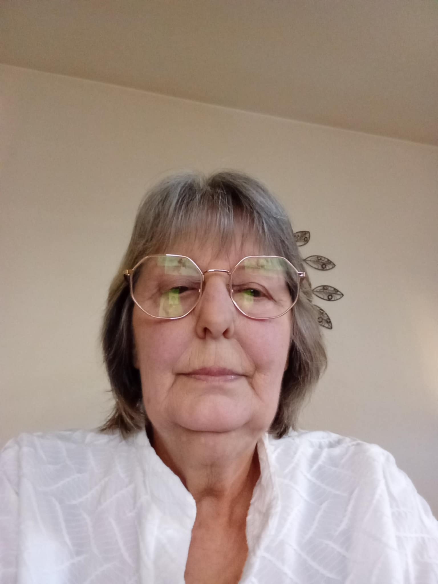 Madame Linda MUDIE